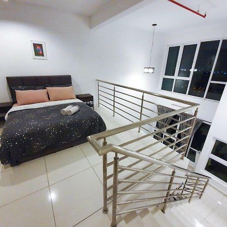 Yenni Duplex @ Decentrum, Kajang Seri Kembangan Eksteriør billede