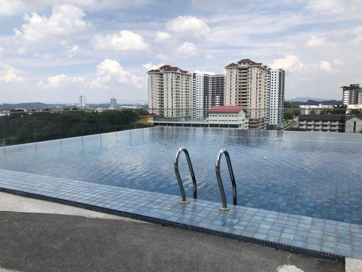 Yenni Duplex @ Decentrum, Kajang Seri Kembangan Eksteriør billede