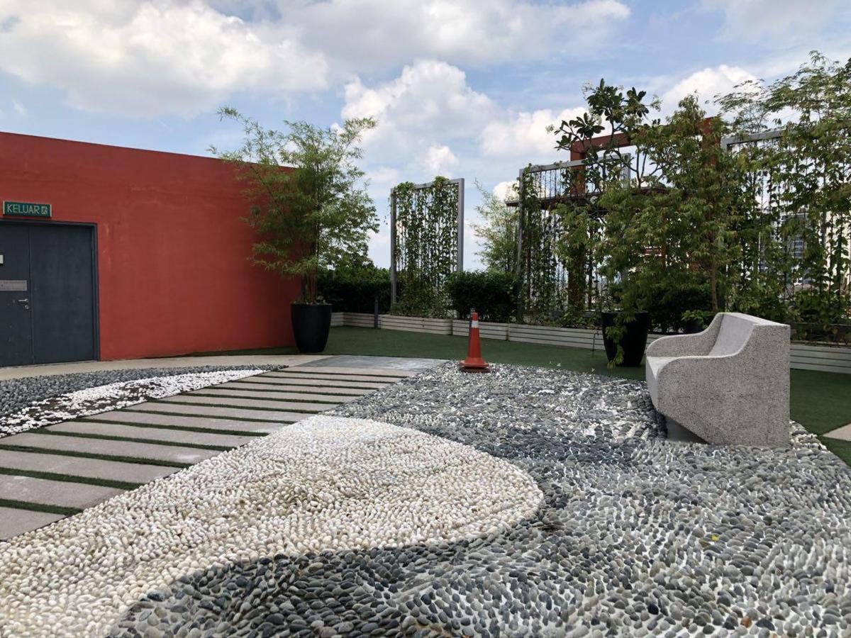 Yenni Duplex @ Decentrum, Kajang Seri Kembangan Eksteriør billede