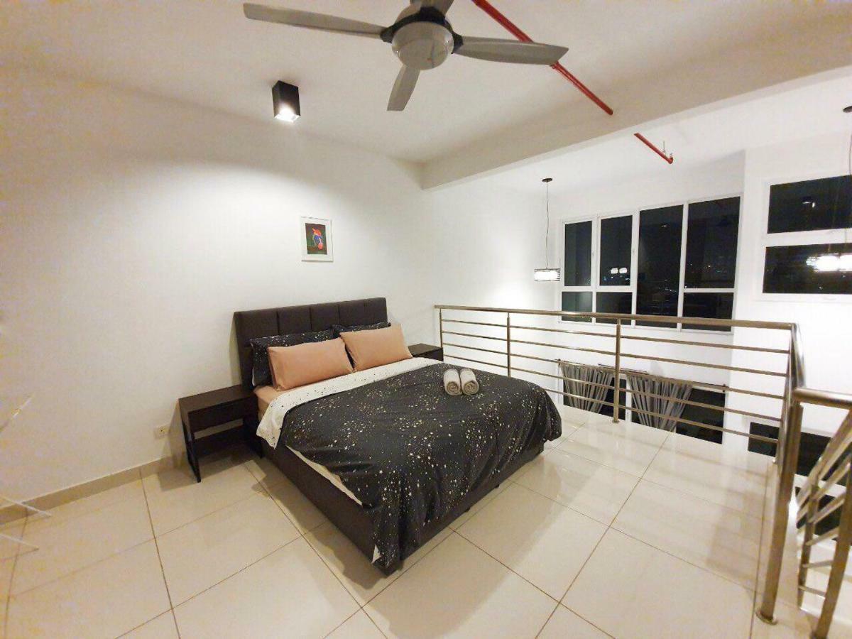 Yenni Duplex @ Decentrum, Kajang Seri Kembangan Eksteriør billede