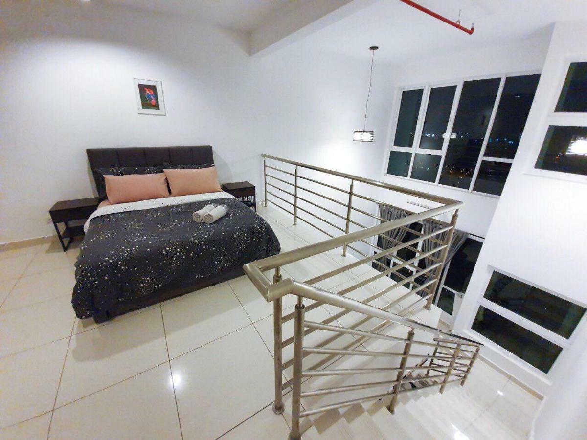 Yenni Duplex @ Decentrum, Kajang Seri Kembangan Eksteriør billede